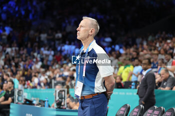 2024-07-27 - Coach Vincent Collet of France, Basketball, Men's Group Phase - Group B between France and Brazil during the Olympic Games Paris 2024 on 27 July 2024 in Villeneuve-d'Ascq near Lille, France - OLYMPIC GAMES PARIS 2024 - 27/07 - OLYMPIC GAMES PARIS 2024 - OLYMPIC GAMES