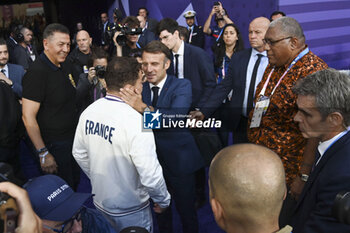 2024-07-27 - Antoine Dupont of France celebrates the Gold medal with French President Emmanuel Macron, Rugby Sevens, Men's final between France and Fiji during the Olympic Games Paris 2024 on 27 July 2024 at Stade de France in Saint-Denis, France - OLYMPIC GAMES PARIS 2024 - 27/07 - OLYMPIC GAMES PARIS 2024 - OLYMPIC GAMES