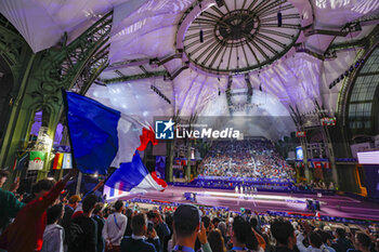 2024-07-27 - fans, Supporters, Public, Spectators Women's Épée Individual Fencing during the Olympic Games Paris 2024 on 27 July 2024 at Le Grand Palais in Paris, France - OLYMPIC GAMES PARIS 2024 - 27/07 - OLYMPIC GAMES PARIS 2024 - OLYMPIC GAMES