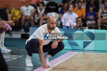 2024-07-27 - Head coach Vassilis Spanoulis of Greece, Basketball, Men's Group Phase - Group A between Greece and Canada during the Olympic Games Paris 2024 on 27 July 2024 in Villeneuve-d'Ascq near Lille, France - OLYMPIC GAMES PARIS 2024 - 27/07 - OLYMPIC GAMES PARIS 2024 - OLYMPIC GAMES