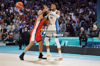 2024-07-27 - Giannis Antetokounmpo of Greece and Dillon Brooks of Canada, Basketball, Men's Group Phase - Group A between Greece and Canada during the Olympic Games Paris 2024 on 27 July 2024 in Villeneuve-d'Ascq near Lille, France - OLYMPIC GAMES PARIS 2024 - 27/07 - OLYMPIC GAMES PARIS 2024 - OLYMPIC GAMES