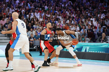 2024-07-27 - Giannis Antetokounmpo of Greece and Dillon Brooks of Canada, Basketball, Men's Group Phase - Group A between Greece and Canada during the Olympic Games Paris 2024 on 27 July 2024 in Villeneuve-d'Ascq near Lille, France - OLYMPIC GAMES PARIS 2024 - 27/07 - OLYMPIC GAMES PARIS 2024 - OLYMPIC GAMES