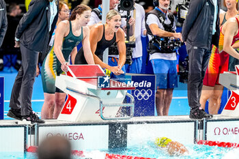 2024-07-27 - Team of Australia competing in the Women's 4 X 100m Freestyle Relay Final during Day 1 of Swimming during the Olympic Games Paris 2024 on 27 July 2024 at Paris La Defense Arena in Paris, France - OLYMPIC GAMES PARIS 2024 - 27/07 - OLYMPIC GAMES PARIS 2024 - OLYMPIC GAMES