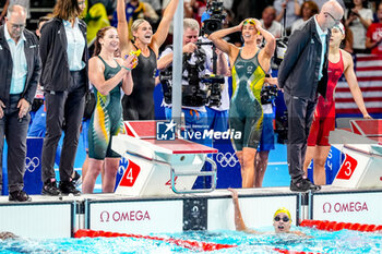 2024-07-27 - Team of Australia competing in the Women's 4 X 100m Freestyle Relay Final during Day 1 of Swimming during the Olympic Games Paris 2024 on 27 July 2024 at Paris La Defense Arena in Paris, France - OLYMPIC GAMES PARIS 2024 - 27/07 - OLYMPIC GAMES PARIS 2024 - OLYMPIC GAMES