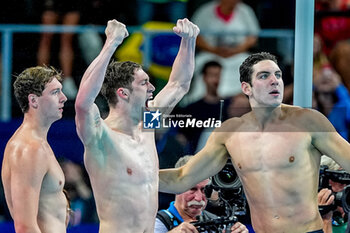 2024-07-27 - Team United States of America competing in the Men's 4 X 100m Freestyle Relay Final during Day 1 of Swimming during the Olympic Games Paris 2024 on 27 July 2024 at Paris La Defense Arena in Paris, France - OLYMPIC GAMES PARIS 2024 - 27/07 - OLYMPIC GAMES PARIS 2024 - OLYMPIC GAMES