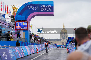 2024-07-27 - Ellen van Dijk competing in the Women's Individual Time Trial during Day 1 of Cycling - Road - during the Olympic Games Paris 2024 on 27 July 2024 in Paris, France - OLYMPIC GAMES PARIS 2024 - 27/07 - OLYMPIC GAMES PARIS 2024 - OLYMPIC GAMES