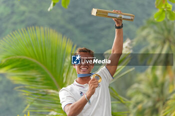 2024-08-05 - Kauli Vaast of France Gold medal, Surfing, Men's Gold Medal Match during the Olympic Games Paris 2024 on 6 August 2024 at Teahupo'o in Tahiti, French Polynesia - OLYMPIC GAMES PARIS 2024 - 06/08 - OLYMPIC GAMES PARIS 2024 - OLYMPIC GAMES