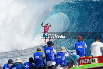 2024-08-05 - Kauli Vaast of France Gold medal, Surfing, Men's Gold Medal Match during the Olympic Games Paris 2024 on 6 August 2024 at Teahupo'o in Tahiti, French Polynesia - OLYMPIC GAMES PARIS 2024 - 06/08 - OLYMPIC GAMES PARIS 2024 - OLYMPIC GAMES