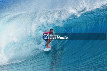 2024-08-05 - Kauli Vaast of France Gold medal, Surfing, Men's Gold Medal Match during the Olympic Games Paris 2024 on 6 August 2024 at Teahupo'o in Tahiti, French Polynesia - OLYMPIC GAMES PARIS 2024 - 06/08 - OLYMPIC GAMES PARIS 2024 - OLYMPIC GAMES