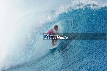 2024-08-05 - Kauli Vaast of France Gold medal, Surfing, Men's Gold Medal Match during the Olympic Games Paris 2024 on 6 August 2024 at Teahupo'o in Tahiti, French Polynesia - OLYMPIC GAMES PARIS 2024 - 06/08 - OLYMPIC GAMES PARIS 2024 - OLYMPIC GAMES