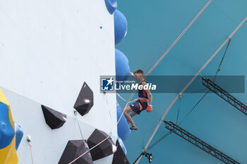 2024-08-09 - ROBERTS Toby of Great Britain Climbing Men's Boulder & Lead, Final Lead during the Olympic Games Paris 2024 on 9 August 2024 at Le Bourget Sport Climbing Venue - OLYMPIC GAMES PARIS 2024 - 09/08 - OLYMPIC GAMES PARIS 2024 - OLYMPIC GAMES