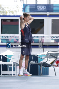 2024-08-09 - ROBERTS Toby of Great Britain Climbing Men's Boulder & Lead, Final Lead during the Olympic Games Paris 2024 on 9 August 2024 at Le Bourget Sport Climbing Venue - OLYMPIC GAMES PARIS 2024 - 09/08 - OLYMPIC GAMES PARIS 2024 - OLYMPIC GAMES