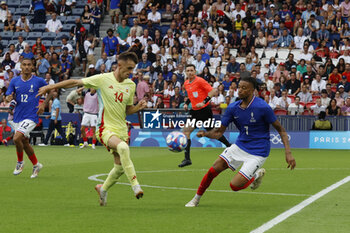 2024-08-09 - Aimar Oroz of Spain, Michael Olise of France, Football, Men's Gold Medal Match between France and Spain during the Olympic Games Paris 2024 on 9 August 2024 at Parc des Princes in Paris, France - OLYMPIC GAMES PARIS 2024 - 09/08 - OLYMPIC GAMES PARIS 2024 - OLYMPIC GAMES