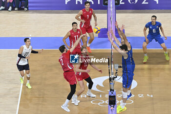 2024-08-09 - Aaron Russell (USA), Volleyball, Men's Bronze Medal Match between Italy and United States during the Olympic Games Paris 2024 on 9 August 2024 at South Paris Arena in Paris, France - OLYMPIC GAMES PARIS 2024 - 09/08 - OLYMPIC GAMES PARIS 2024 - OLYMPIC GAMES