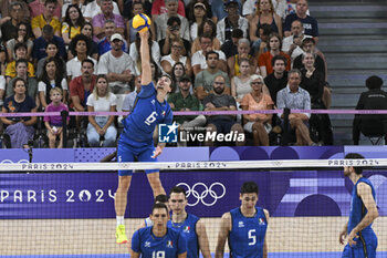 2024-08-09 - Simone Giannelli (Italy), Volleyball, Men's Bronze Medal Match between Italy and United States during the Olympic Games Paris 2024 on 9 August 2024 at South Paris Arena in Paris, France - OLYMPIC GAMES PARIS 2024 - 09/08 - OLYMPIC GAMES PARIS 2024 - OLYMPIC GAMES