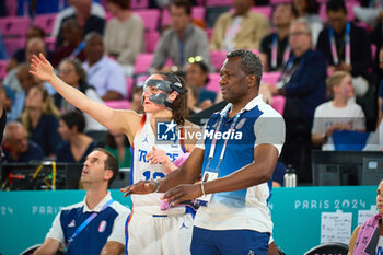 2024-08-09 - Coach Jean-Aimé Toupane of France with Sarah Michel-Boury, Basketball, Women's Semifinal between France and Belgium during the Olympic Games Paris 2024 on 9 August 2024 at Bercy Arena in Paris, France - OLYMPIC GAMES PARIS 2024 - 09/08 - OLYMPIC GAMES PARIS 2024 - OLYMPIC GAMES