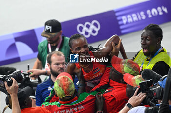 2024-08-09 - CHEBET Beatrice ( KEN ) Gold medal, Athletics, Women's 10,000m Final during the Olympic Games Paris 2024 on 9 August 2024 at Stade de France in Saint-Denis near Paris, France - OLYMPIC GAMES PARIS 2024 - 09/08 - OLYMPIC GAMES PARIS 2024 - OLYMPIC GAMES