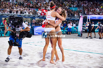 2024-08-09 - Tanja Hueberli and Nina Brunner (SUI), Beach Volleyball, Women's Bronze Medal Match between Australia and Switzerland during the Olympic Games Paris 2024 on 9 August 2024 at Eiffel Tower Stadium in Paris, France - OLYMPIC GAMES PARIS 2024 - 09/08 - OLYMPIC GAMES PARIS 2024 - OLYMPIC GAMES