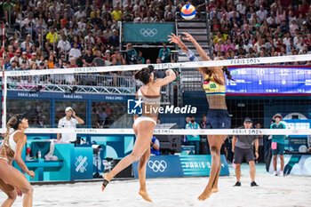 2024-08-09 - Ana Patricia Silva Ramos (BRA), Beach Volleyball, Women's Gold Medal Match between Brazil and Canada during the Olympic Games Paris 2024 on 9 August 2024 at Eiffel Tower Stadium in Paris, France - OLYMPIC GAMES PARIS 2024 - 09/08 - OLYMPIC GAMES PARIS 2024 - OLYMPIC GAMES