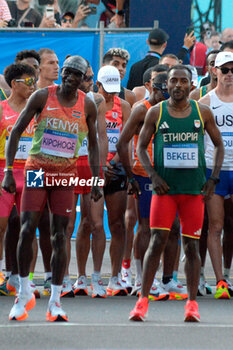 2024-08-10 - Kipchoge (Kenya) and Bekele (Ethiopia) presentation - MEN'S MARATHON - OLYMPIC GAMES PARIS 2024 - OLYMPIC GAMES