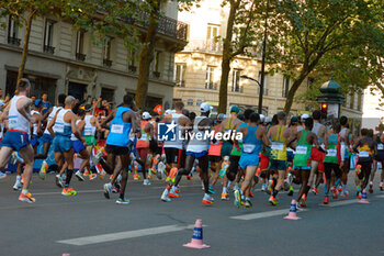 2024-08-10 - Start - MEN'S MARATHON - OLYMPIC GAMES PARIS 2024 - OLYMPIC GAMES