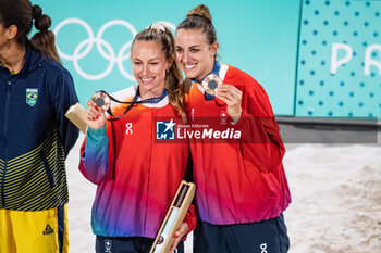 2024-08-10 - Tanja Hueberli and Nina Brunner (SUI) Bronze medal, Beach Volleyball, Women's during the Olympic Games Paris 2024 on 9 August 2024 at Eiffel Tower Stadium in Paris, France - OLYMPIC GAMES PARIS 2024 - 09/08 - OLYMPIC GAMES PARIS 2024 - OLYMPIC GAMES