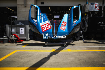 2024-02-23 - Alpine Endurance Team, Alpine A424 #35, ambiance during the Prologue of the 2024 FIA World Endurance Championship, from February 24 to 26, 2024 on the Losail International Circuit in Lusail, Qatar - FIA WEC - PROLOGUE 2024 - QATAR - ENDURANCE - MOTORS