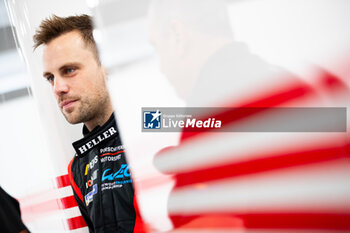 2024-02-23 - VANTHOOR Laurens (bel), Porsche Penske Motorsport, Porsche 936, portrait during the Prologue of the 2024 FIA World Endurance Championship, from February 24 to 26, 2024 on the Losail International Circuit in Lusail, Qatar - FIA WEC - PROLOGUE 2024 - QATAR - ENDURANCE - MOTORS