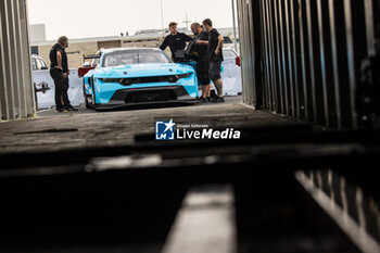 2024-02-25 - 77 BARKER Ben (gbr), HARDWICK Ryan (usa), ROBICHON Zacharie (can), Proton Competition, Ford Mustang GT3 #77, ambiance during the Prologue of the 2024 FIA World Endurance Championship, from February 24 to 26, 2024 on the Losail International Circuit in Lusail, Qatar - FIA WEC - PROLOGUE 2024 - QATAR - ENDURANCE - MOTORS