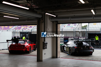 2024-02-25 - BMW M4 GT3 garage, box, during the Prologue of the 2024 FIA World Endurance Championship, from February 24 to 26, 2024 on the Losail International Circuit in Lusail, Qatar - FIA WEC - PROLOGUE 2024 - QATAR - ENDURANCE - MOTORS