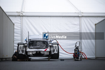 2024-02-25 - 91 LIETZ Richard (aut), SCHURING Morris (nld), SHAHIN Yasser (aus), Manthey EMA, Porsche 911 GT3 R #91, ambiance during the Prologue of the 2024 FIA World Endurance Championship, from February 24 to 26, 2024 on the Losail International Circuit in Lusail, Qatar - FIA WEC - PROLOGUE 2024 - QATAR - ENDURANCE - MOTORS