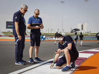 2024-02-25 - michelin tire engineer during the Prologue of the 2024 FIA World Endurance Championship, from February 24 to 26, 2024 on the Losail International Circuit in Lusail, Qatar - FIA WEC - PROLOGUE 2024 - QATAR - ENDURANCE - MOTORS