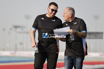2024-02-25 - SINAULT Philippe (fra), Team Principal of Alpine Endurance Team, portrait BIZZOCA Giuseppe, Deputy General Director of Signatech racing, portrait during the Prologue of the 2024 FIA World Endurance Championship, from February 24 to 26, 2024 on the Losail International Circuit in Lusail, Qatar - FIA WEC - PROLOGUE 2024 - QATAR - ENDURANCE - MOTORS