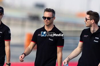 2024-02-25 - LOTTERER André (ger), Porsche Penske Motorsport, Porsche 936, portrait during the Prologue of the 2024 FIA World Endurance Championship, from February 24 to 26, 2024 on the Losail International Circuit in Lusail, Qatar - FIA WEC - PROLOGUE 2024 - QATAR - ENDURANCE - MOTORS