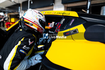 2024-02-26 - JUNCADELLA Daniel (spa), TF Sport, Corvette Z06 GT3.R, portrait during the Prologue of the 2024 FIA World Endurance Championship, from February 24 to 26, 2024 on the Losail International Circuit in Lusail, Qatar - FIA WEC - PROLOGUE 2024 - QATAR - ENDURANCE - MOTORS