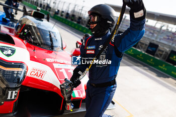 2024-02-26 - 11 VERNAY Jean-Karl (fra), SERRAVALLE Antonio (can), BENNETT Carl (tha), Isotta Fraschini, Isotta Fraschini Tipo6-C #11, pit stop during the Prologue of the 2024 FIA World Endurance Championship, from February 24 to 26, 2024 on the Losail International Circuit in Lusail, Qatar - FIA WEC - PROLOGUE 2024 - QATAR - ENDURANCE - MOTORS
