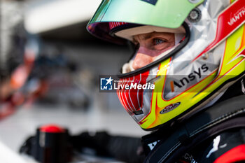 2024-02-26 - VANTHOOR Laurens (bel), Porsche Penske Motorsport, Porsche 936, portrait during the Prologue of the 2024 FIA World Endurance Championship, from February 24 to 26, 2024 on the Losail International Circuit in Lusail, Qatar - FIA WEC - PROLOGUE 2024 - QATAR - ENDURANCE - MOTORS