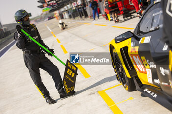 2024-02-26 - 81 EASTWOOD Charlie (irl), ANDRADE Rui (ang), VAN ROMPUY Tom (bel), TF Sport, Corvette Z06 GT3.R #81, mechanic, mecanicien during the Prologue of the 2024 FIA World Endurance Championship, from February 24 to 26, 2024 on the Losail International Circuit in Lusail, Qatar - FIA WEC - PROLOGUE 2024 - QATAR - ENDURANCE - MOTORS