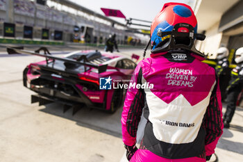 2024-02-26 - BOVY Sarah (bel), Iron Dames, Lamborghini Huracan GT3 Evo2, portrait during the Prologue of the 2024 FIA World Endurance Championship, from February 24 to 26, 2024 on the Losail International Circuit in Lusail, Qatar - FIA WEC - PROLOGUE 2024 - QATAR - ENDURANCE - MOTORS