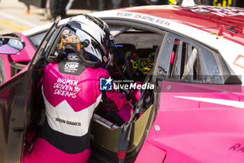 2024-02-26 - PIN Doriane (fra), Iron Dames, Lamborghini Huracan GT3 Evo2, portrait during the Prologue of the 2024 FIA World Endurance Championship, from February 24 to 26, 2024 on the Losail International Circuit in Lusail, Qatar - FIA WEC - PROLOGUE 2024 - QATAR - ENDURANCE - MOTORS