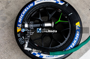 2024-02-26 - Wheel gun detail during the Prologue of the 2024 FIA World Endurance Championship, from February 24 to 26, 2024 on the Losail International Circuit in Lusail, Qatar - FIA WEC - PROLOGUE 2024 - QATAR - ENDURANCE - MOTORS