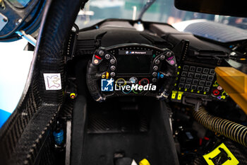2024-02-26 - BMW Hybrid V8 steering wheel, volant, detail during the Prologue of the 2024 FIA World Endurance Championship, from February 24 to 26, 2024 on the Losail International Circuit in Lusail, Qatar - FIA WEC - PROLOGUE 2024 - QATAR - ENDURANCE - MOTORS