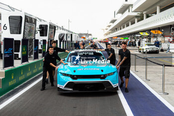 2024-02-26 - 77 BARKER Ben (gbr), HARDWICK Ryan (usa), ROBICHON Zacharie (can), Proton Competition, Ford Mustang GT3 #77, pitlane, during the Prologue of the 2024 FIA World Endurance Championship, from February 24 to 26, 2024 on the Losail International Circuit in Lusail, Qatar - FIA WEC - PROLOGUE 2024 - QATAR - ENDURANCE - MOTORS
