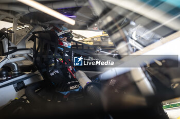 2024-02-27 - ROBICHON Zacharie (can), Proton Competition, Ford Mustang GT3, portrait during the Prologue of the 2024 FIA World Endurance Championship, from February 24 to 26, 2024 on the Losail International Circuit in Lusail, Qatar - FIA WEC - PROLOGUE 2024 - QATAR - ENDURANCE - MOTORS