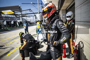 2024-02-27 - RASMUSSEN Oliver (dnk), Hertz Team Jota, Porsche 963, portrait during the Prologue of the 2024 FIA World Endurance Championship, from February 24 to 26, 2024 on the Losail International Circuit in Lusail, Qatar - FIA WEC - PROLOGUE 2024 - QATAR - ENDURANCE - MOTORS