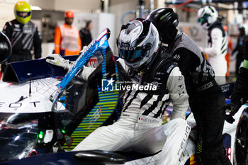 2024-02-29 - VERGNE Jean-Eric (fra), Peugeot TotalEnergies, Peugeot 9x8, portrait during the Qatar Airways Qatar 1812 KM, 1st round of the 2024 FIA World Endurance Championship, from February 29 to March 02, 2024 on the Losail International Circuit in Lusail, Qatar - FIA WEC - QATAR AIRWAYS QATAR 1812 KM - ENDURANCE - MOTORS
