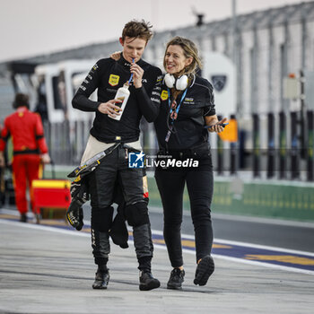 2024-03-01 - ILOTT Callum (gbr), Hertz Team Jota, Porsche 963, portrait during the Qatar Airways Qatar 1812 KM, 1st round of the 2024 FIA World Endurance Championship, from February 29 to March 02, 2024 on the Losail International Circuit in Lusail, Qatar - FIA WEC - QATAR AIRWAYS QATAR 1812 KM - ENDURANCE - MOTORS