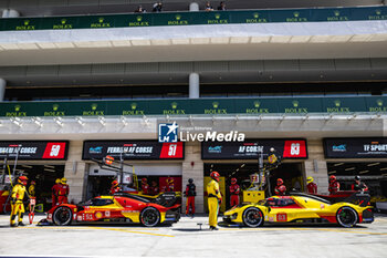 2024-03-01 - 51 PIER GUIDI Alessandro (ita), CALADO James (gbr), GIOVINAZZI Antonio (ita), Ferrari AF Corse, Ferrari 499P #51, Hypercar, 83 KUBICA Robert (pol), SHWARTZMAN Robert (isr), YE Yifei (chn), AF Corse, Ferrari 499P #83, Hypercar, pitlane, ambiance during the Qatar Airways Qatar 1812 KM, 1st round of the 2024 FIA World Endurance Championship, from February 29 to March 02, 2024 on the Losail International Circuit in Lusail, Qatar - FIA WEC - QATAR AIRWAYS QATAR 1812 KM - ENDURANCE - MOTORS