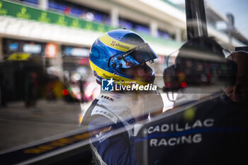 2024-03-01 - BOURDAIS Sébastien (fra), Cadillac Racing, Cadillac V-Series.R, portrait during the Qatar Airways Qatar 1812 KM, 1st round of the 2024 FIA World Endurance Championship, from February 29 to March 02, 2024 on the Losail International Circuit in Lusail, Qatar - FIA WEC - QATAR AIRWAYS QATAR 1812 KM - ENDURANCE - MOTORS