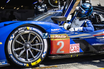 2024-03-01 - BAMBER Earl (nzl), Cadillac Racing, Cadillac V-Series.R, portrait during the Qatar Airways Qatar 1812 KM, 1st round of the 2024 FIA World Endurance Championship, from February 29 to March 02, 2024 on the Losail International Circuit in Lusail, Qatar - FIA WEC - QATAR AIRWAYS QATAR 1812 KM - ENDURANCE - MOTORS